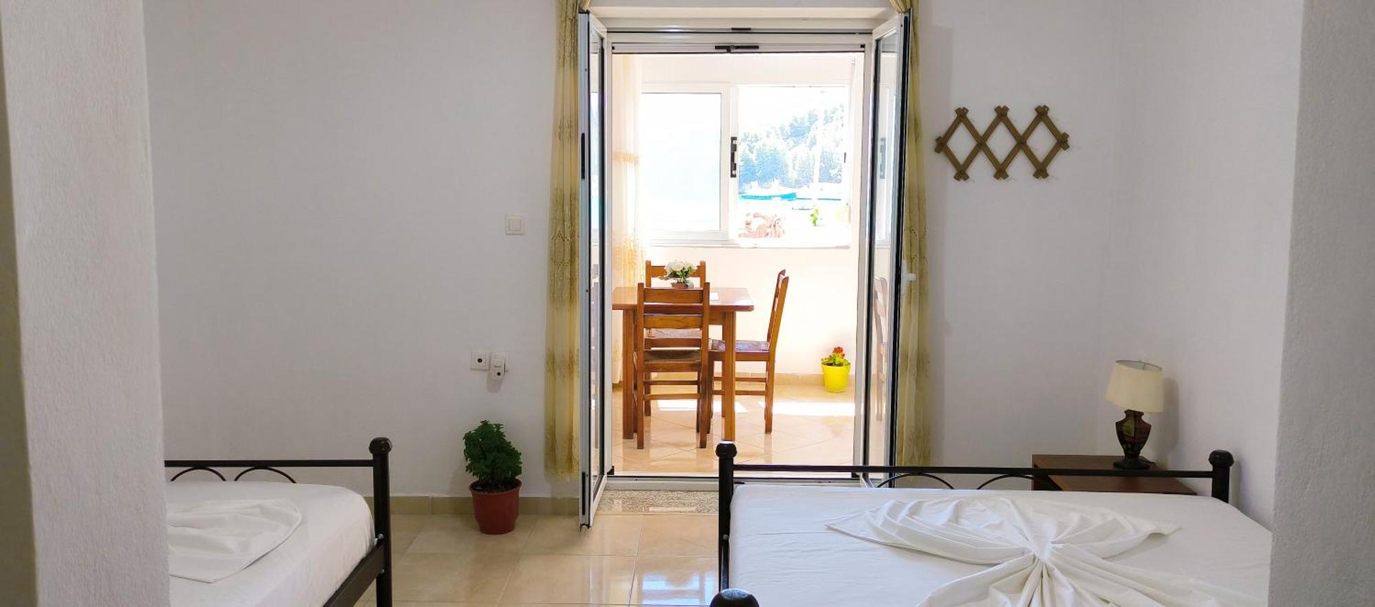 Natasha Rooms Химара Экстерьер фото